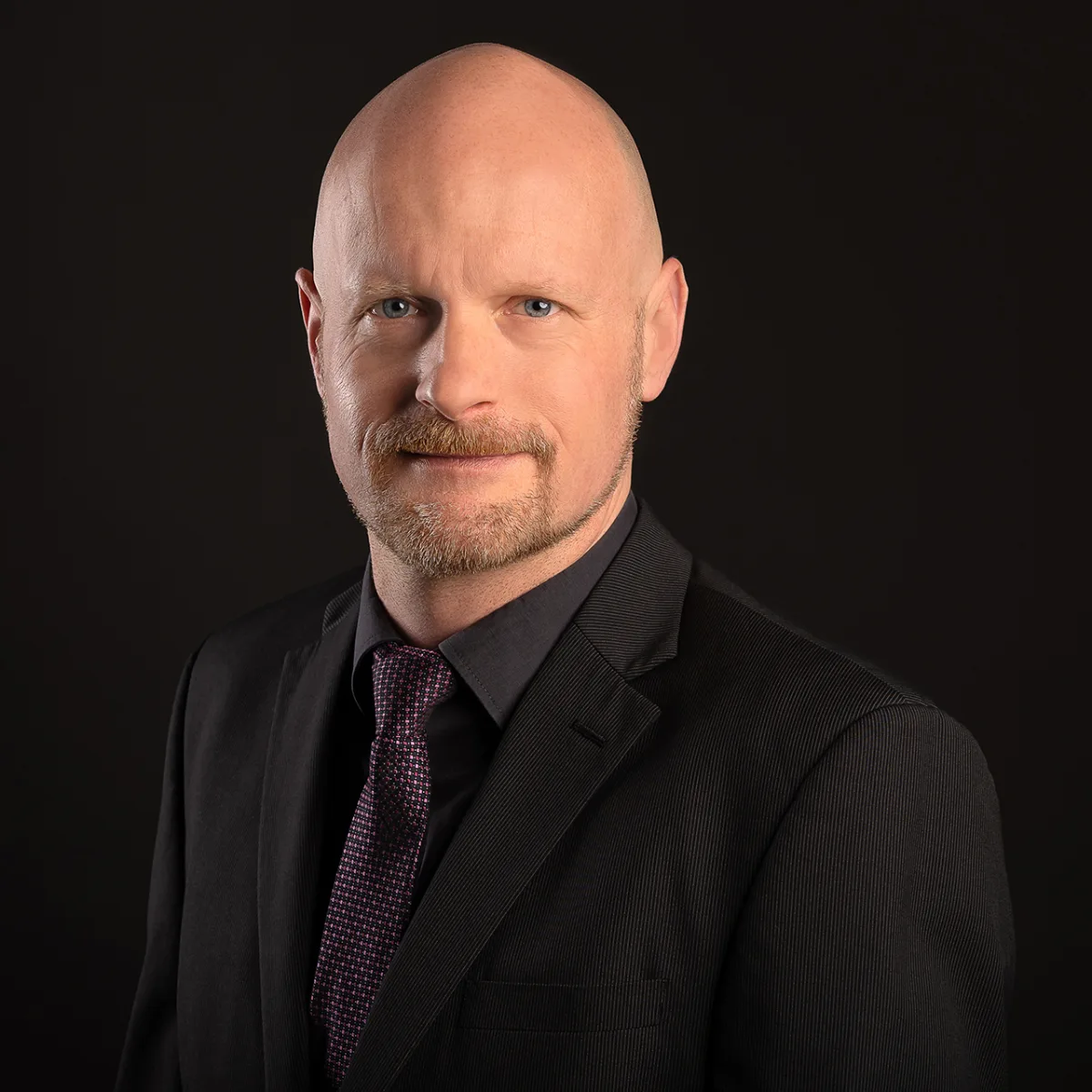 Classic business portrait — headshot
